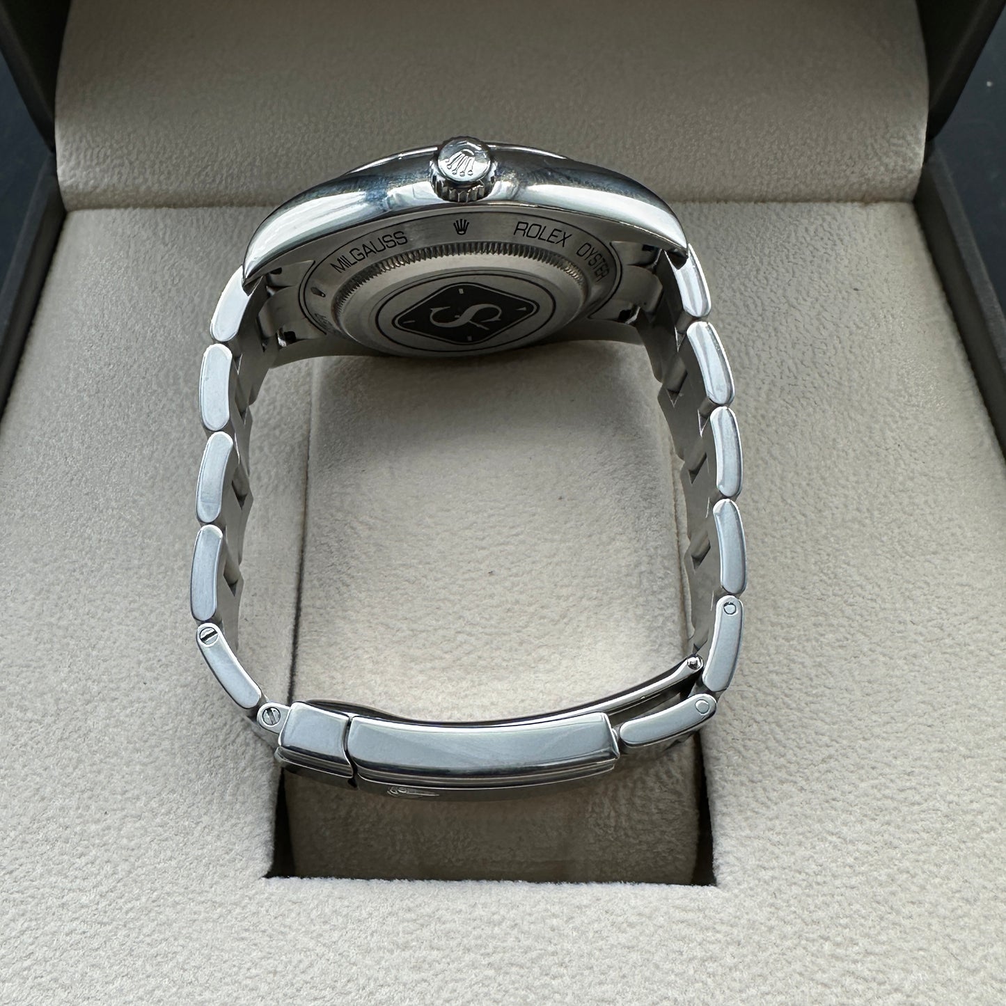 ROLEXMILGAUSS 40mm 116400 ANNO 2009
