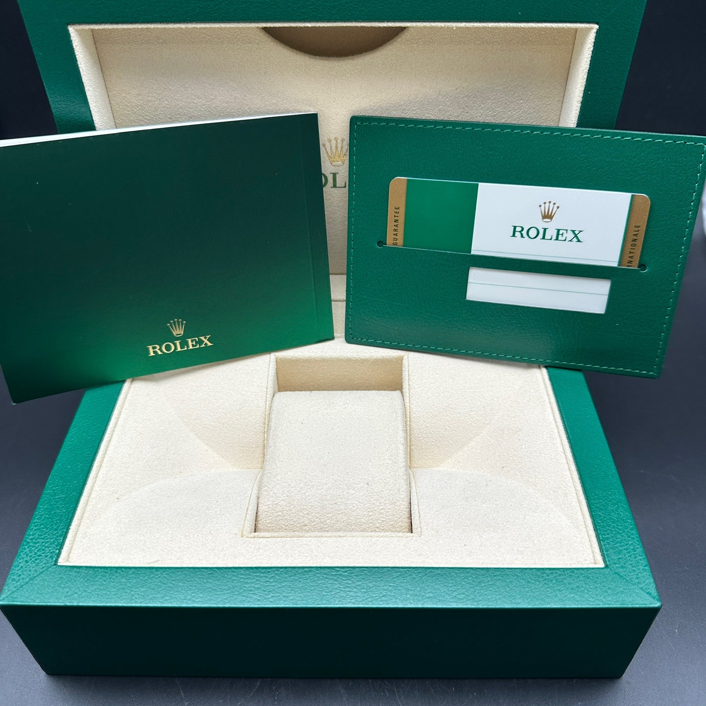 ROLEX SUBMARINER 40mm 116610LN FULL SET 2020