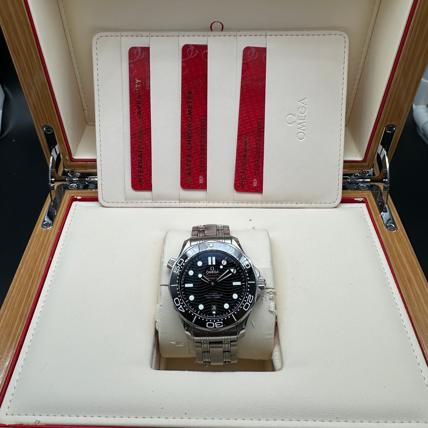 OMEGA SEAMASTER 300M 42mm FULL SET 2022
