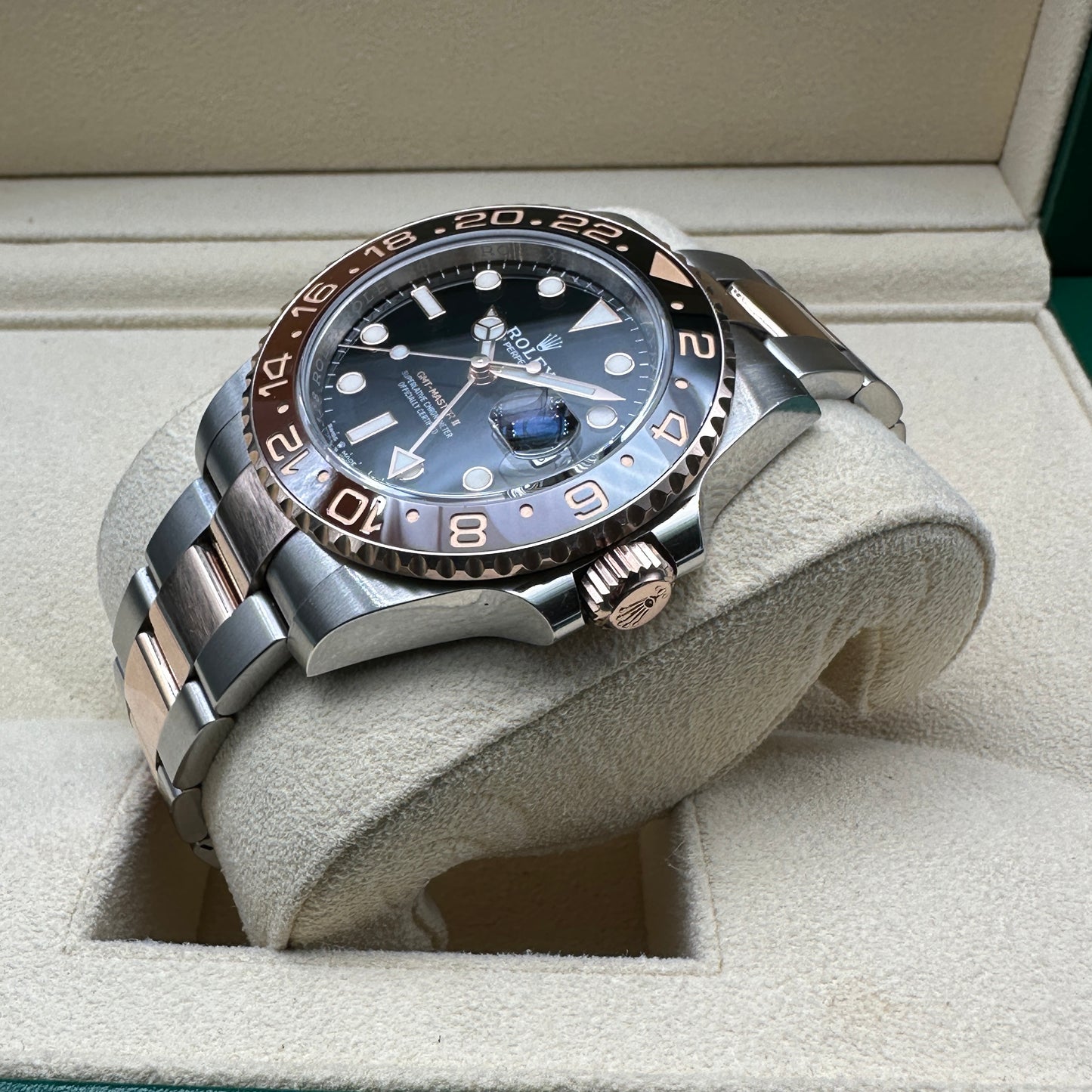 ROLEX GMT MASTER II 40mm 126711CHNR FULL SET 2019