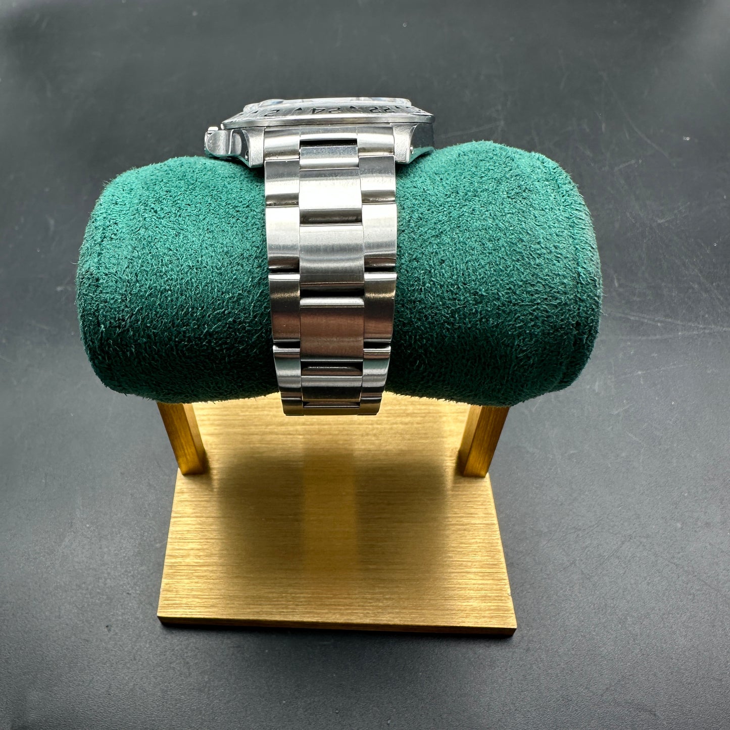 ROLEX EXPLORER II 40MM 16570 FULL SET 1999 “ONLY SWISS”