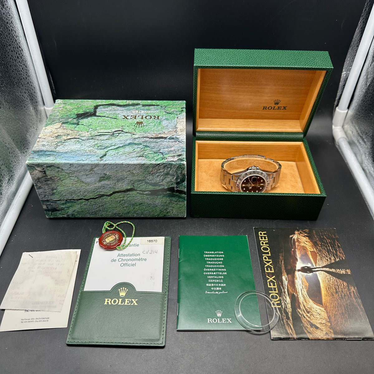 ROLEX EXPLORER II 40mm 16570 FULL SET ITALIA 2004