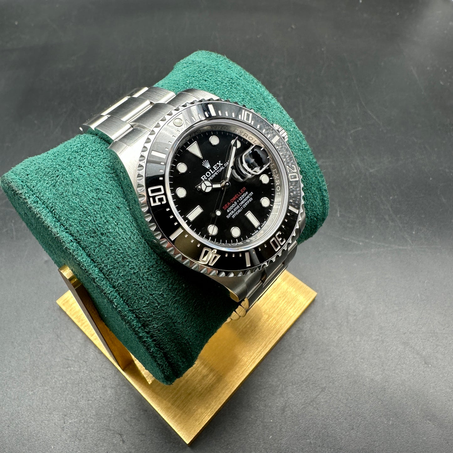 ROLEX SEA-DWELLER 43mm 126600 FULL SET 2018