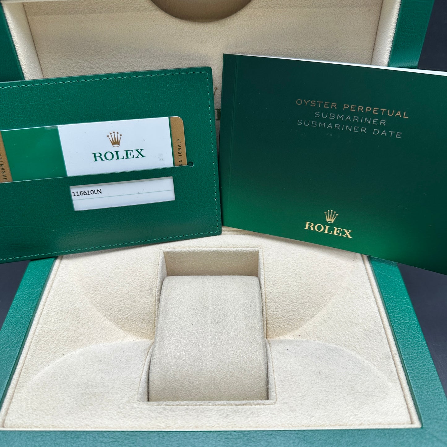 ROLEX SUBMARINER 40mm 116610LN FULL SET 2017