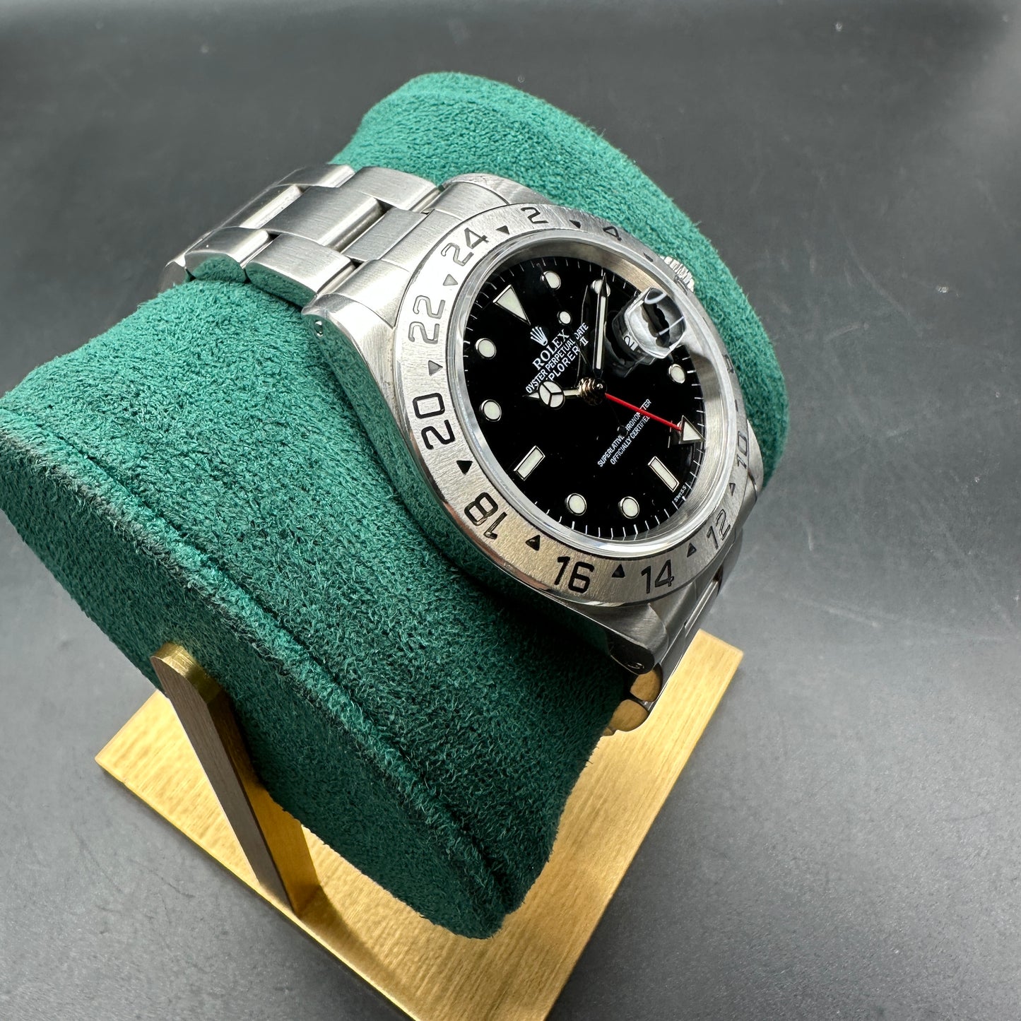 ROLEX EXPLORER II 40MM 16570 FULL SET 1999 “ONLY SWISS”