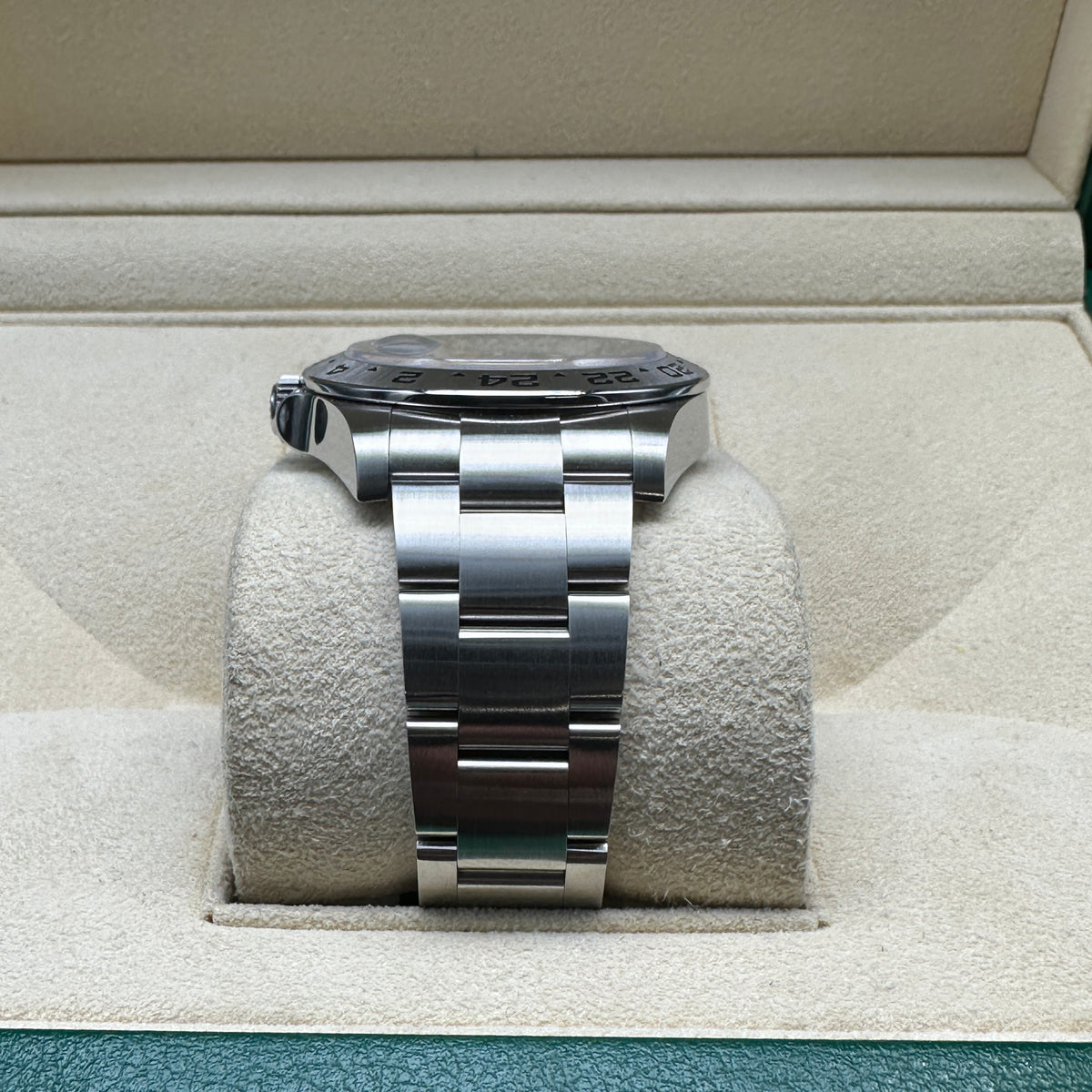 ROLEX EXPLORER II 42mm 216570 FULL SET 2017