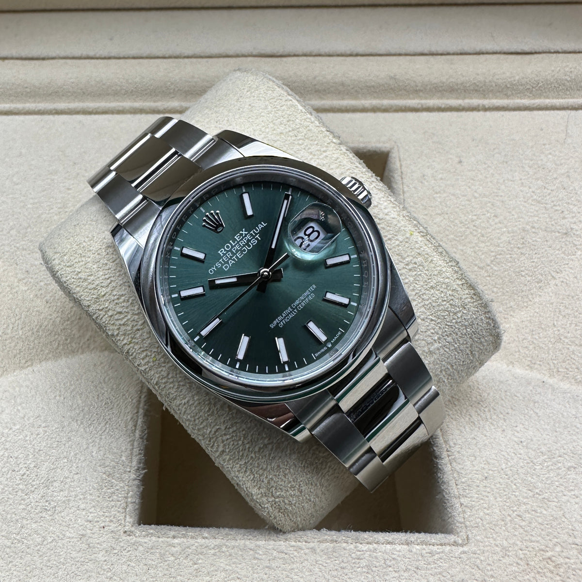 ROLEX DATEJUST 36MM 126200 FULL SET 2025