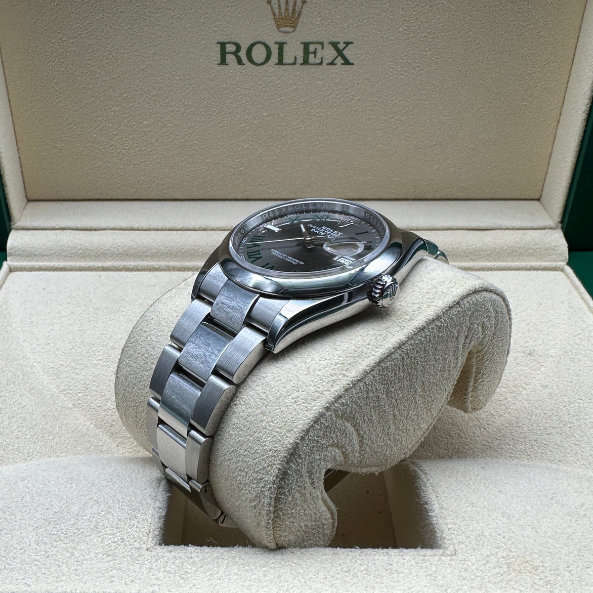 ROLEX DATEJUST 36mm 126200 FULL SET 2023