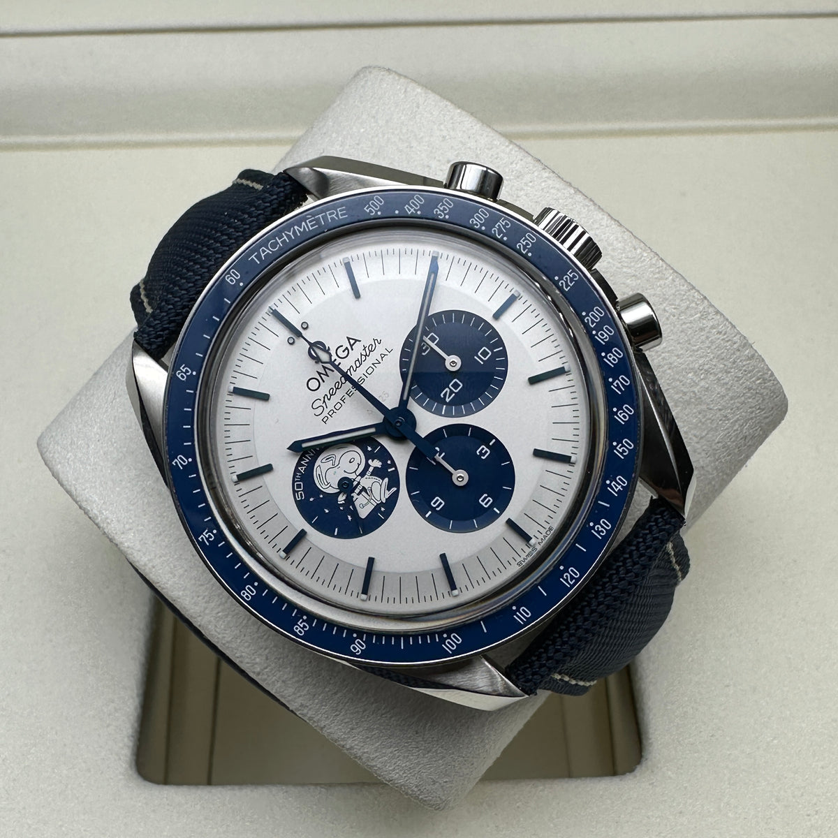 OMEGA SPEEDMASTER SNOOPY 42mm FULL SET 2024