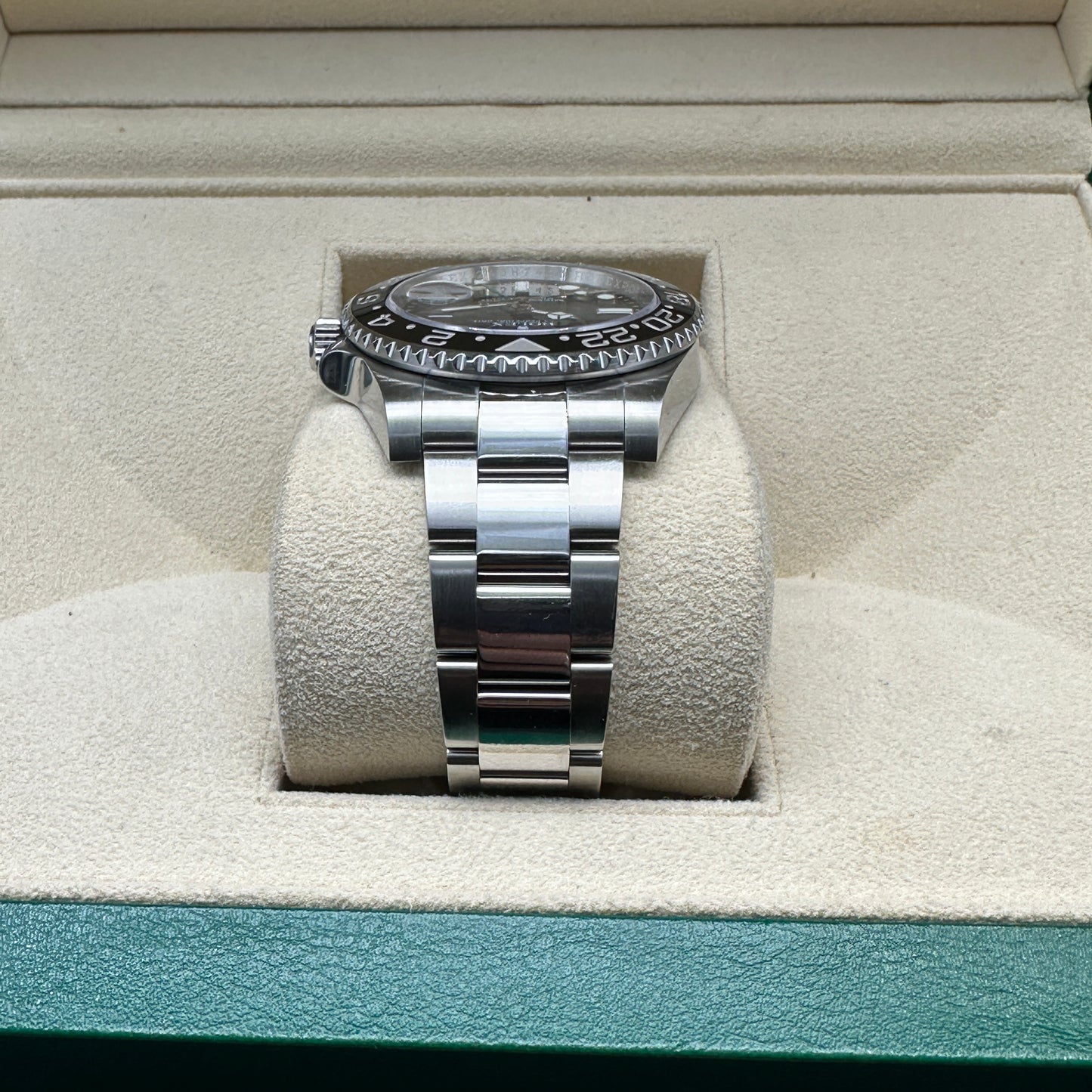 ROLEX GMT MASTER II 40mm 116710LN FULL SET 2017