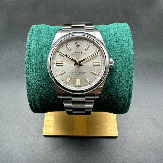 ROLEX OYSTER PERPETUAL 124300 FULL SET 2023