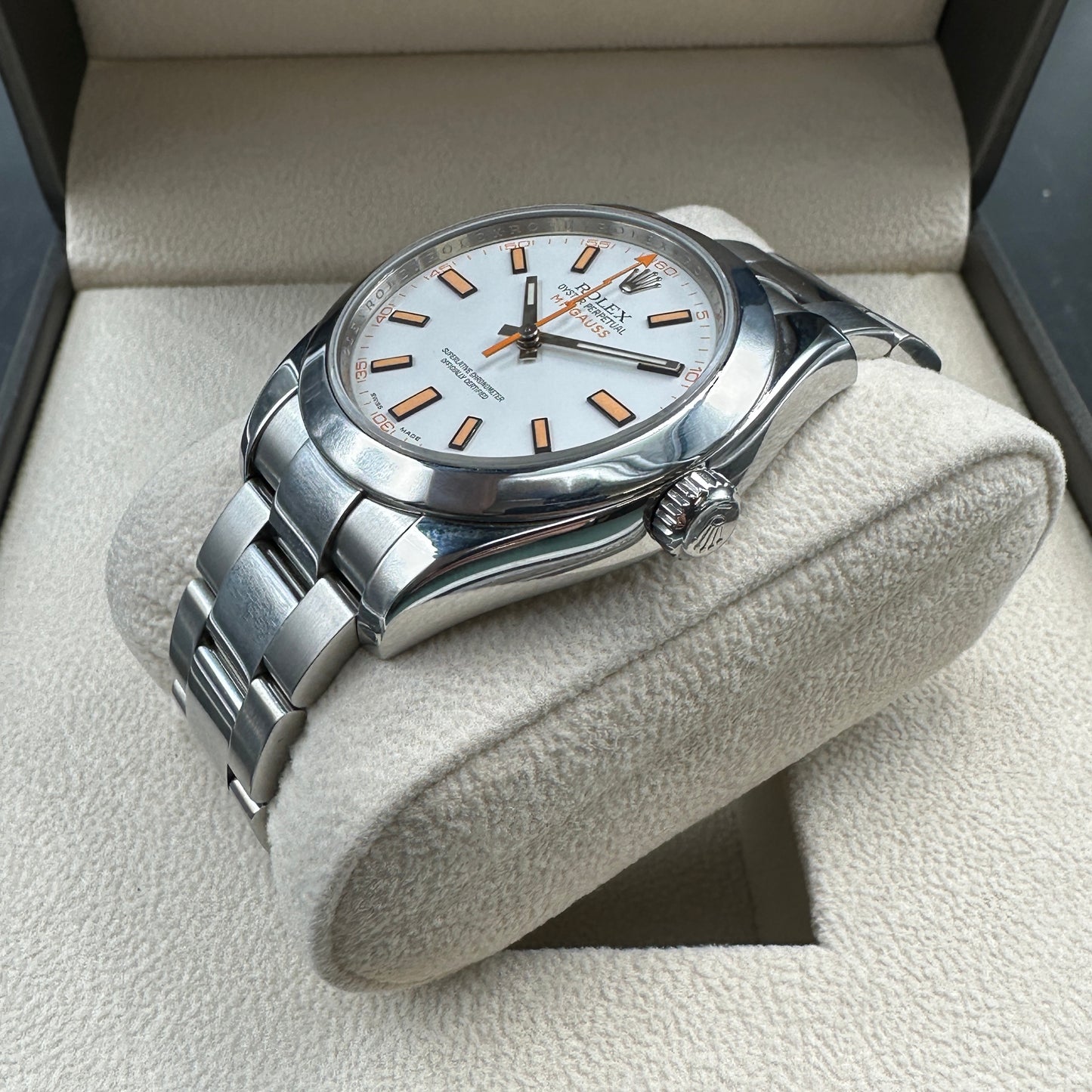 ROLEXMILGAUSS 40mm 116400 ANNO 2009