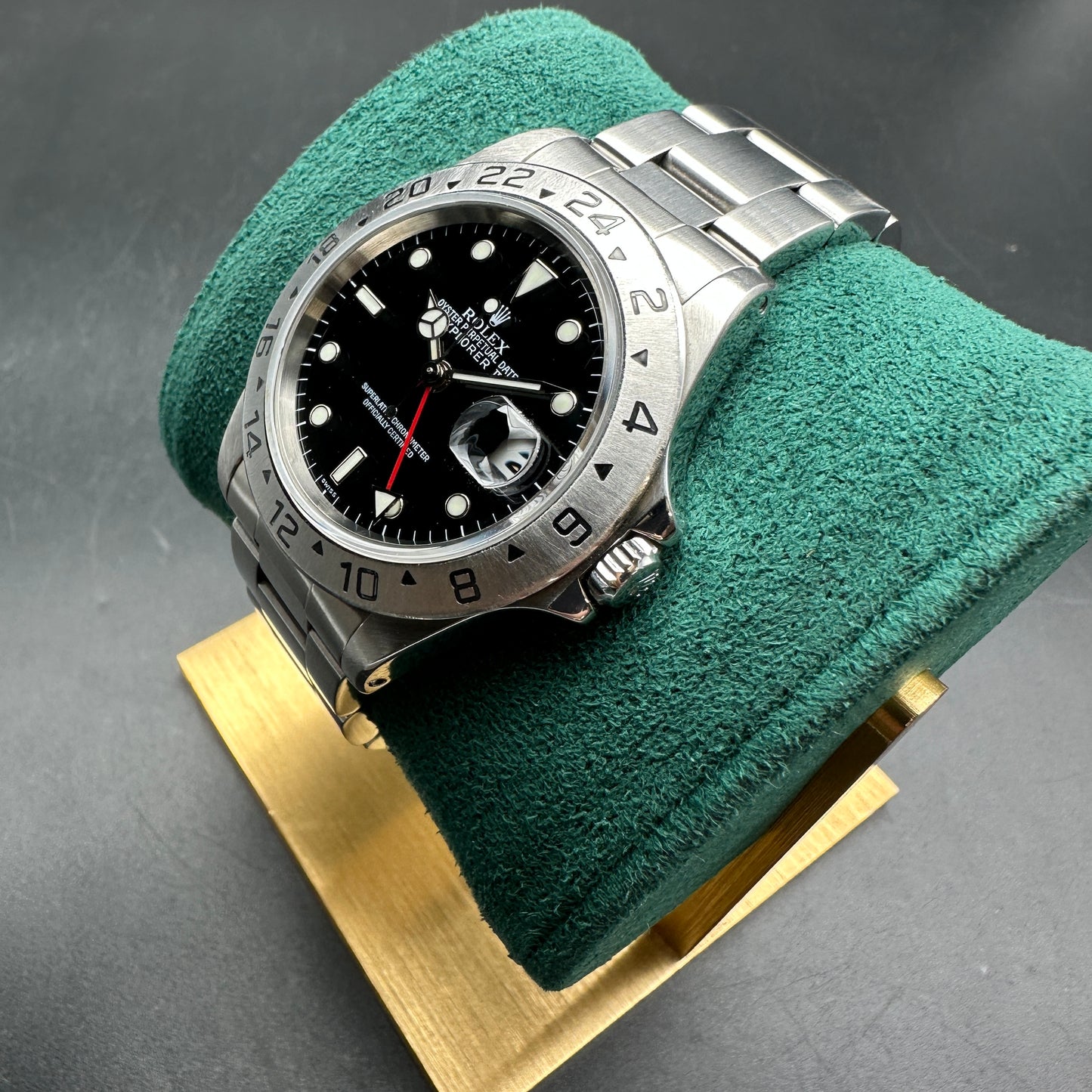 ROLEX EXPLORER II 40MM 16570 FULL SET 1999 “ONLY SWISS”